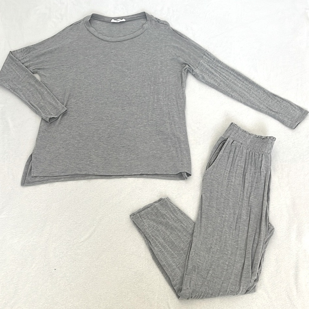 Carly Jean Los Angeles Gray Lounge Set